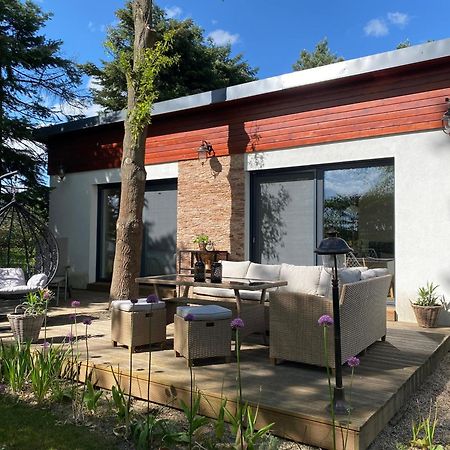 Vila Evio Trebon Luaran gambar