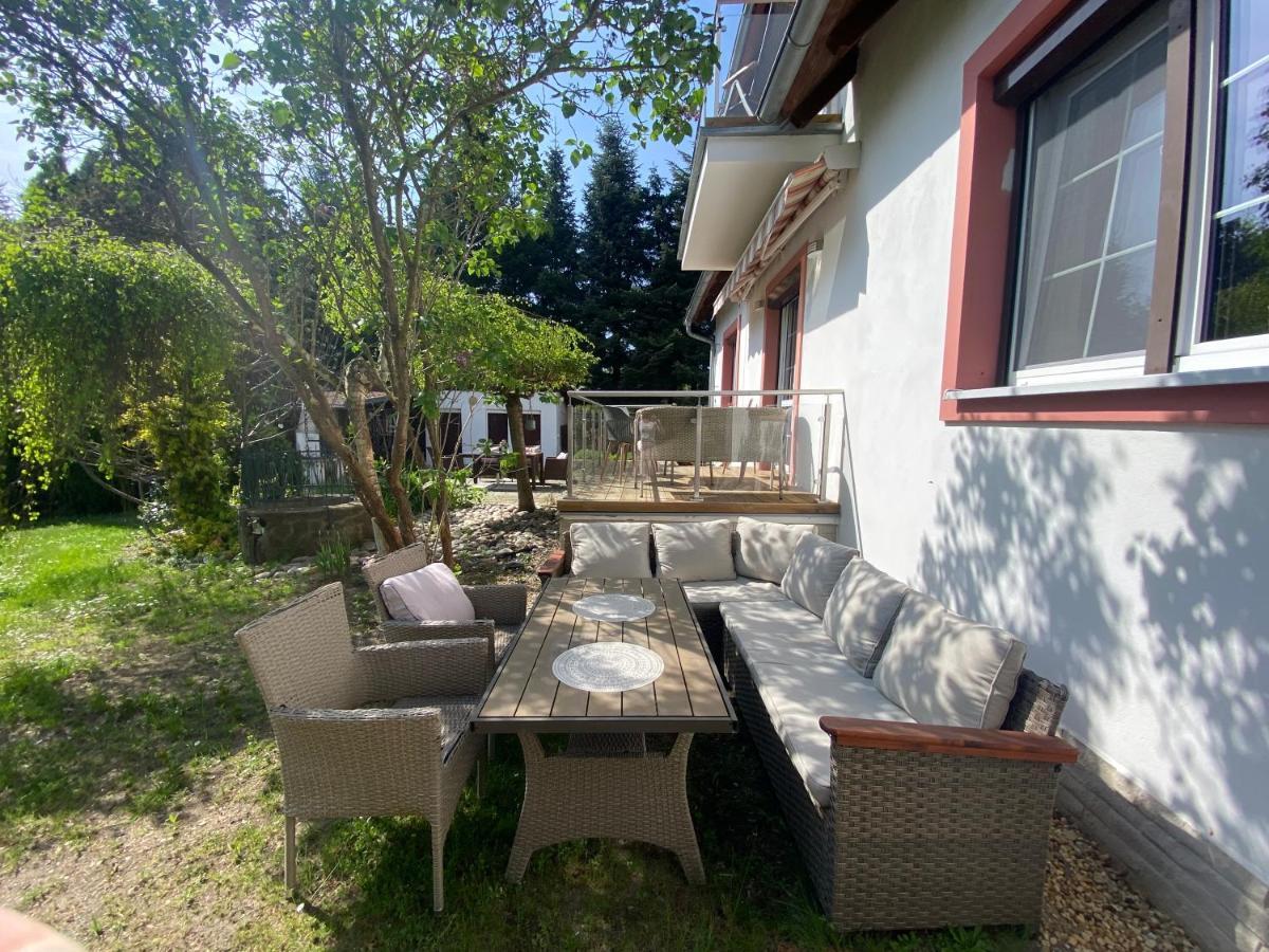 Vila Evio Trebon Luaran gambar